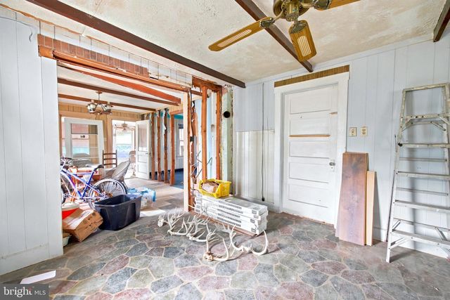 7211 FORT VALLEY RD, Fort Valley, VA 22652