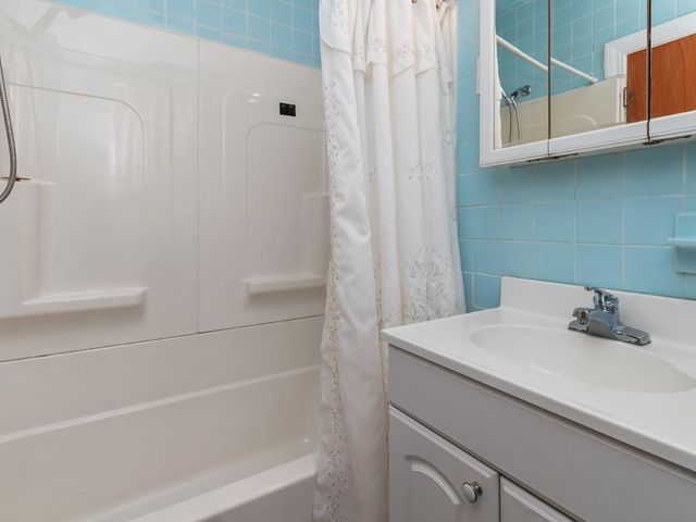 32 Vernon Street, Waltham, MA 02453