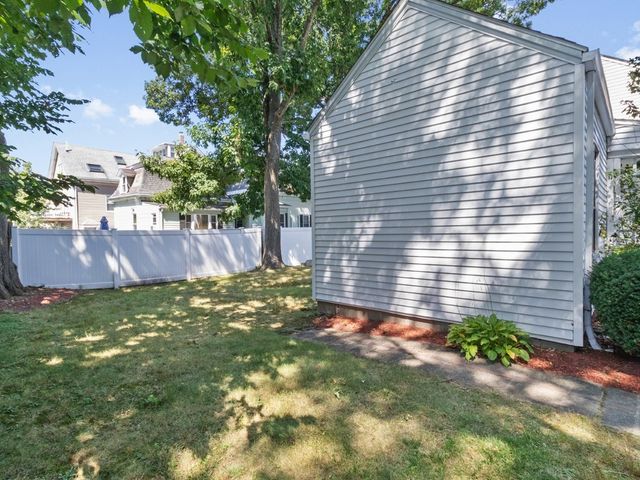 32 Vernon Street, Waltham, MA 02453