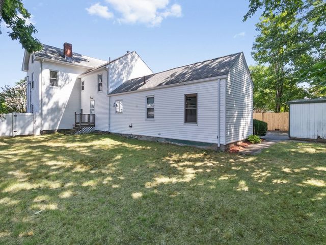 32 Vernon Street, Waltham, MA 02453