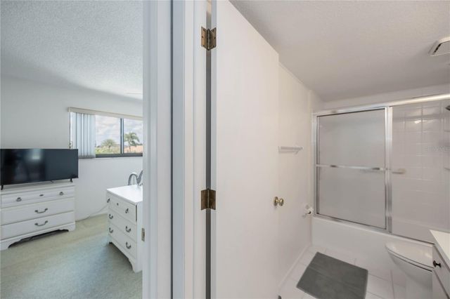 5050 MARIANNE KEY ROAD 1B, Punta Gorda, FL 33955