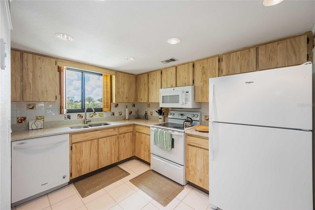 5050 MARIANNE KEY ROAD 1B, Punta Gorda, FL 33955