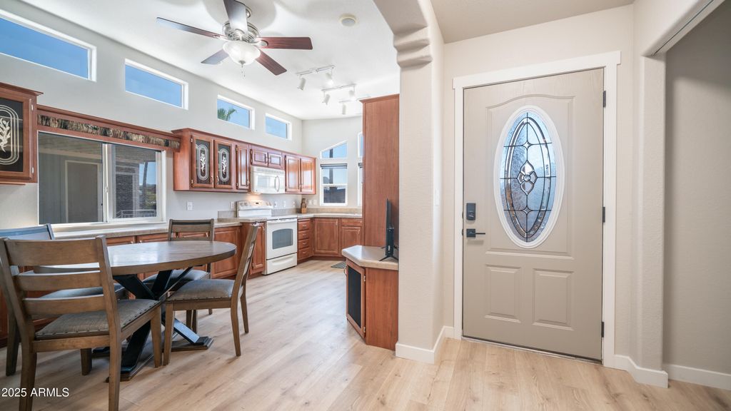 241 AQUAMARINE Drive, Apache Junction, AZ 85119