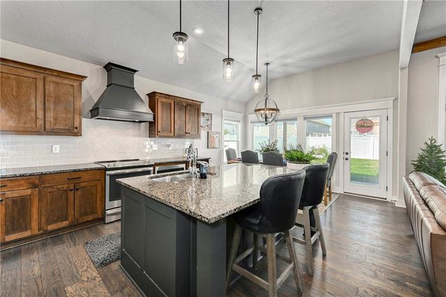 1810 NW Madi Court, Grain Valley, MO 64029