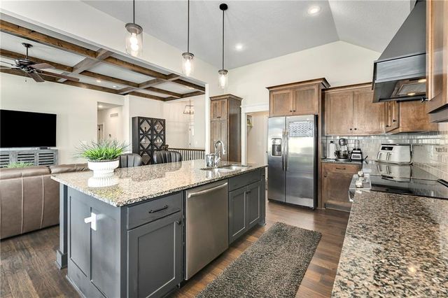 1810 NW Madi Court, Grain Valley, MO 64029