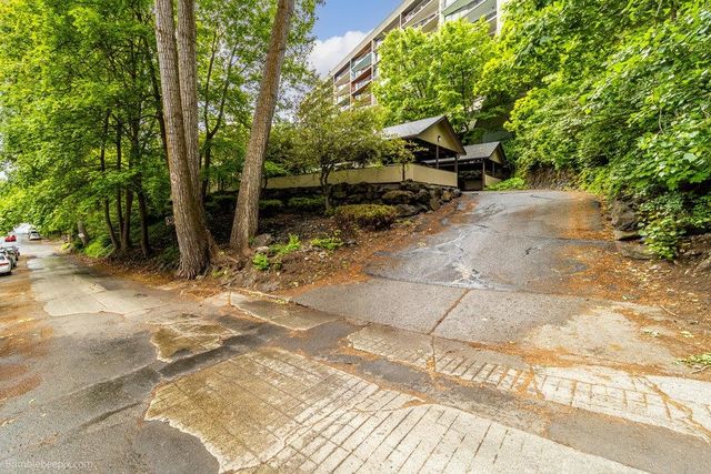 707 W 6th Ave, Spokane, WA 99204