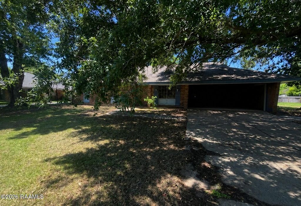 307 E Butcher Switch Road, Lafayette, LA 70507