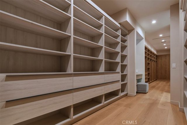 14753 Round Valley, Sherman Oaks, CA 91403