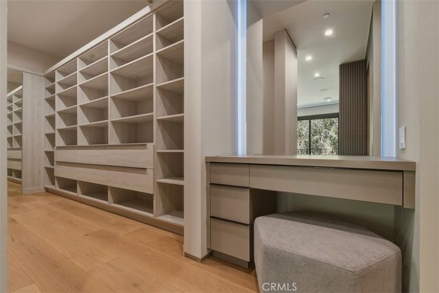 14753 Round Valley, Sherman Oaks, CA 91403