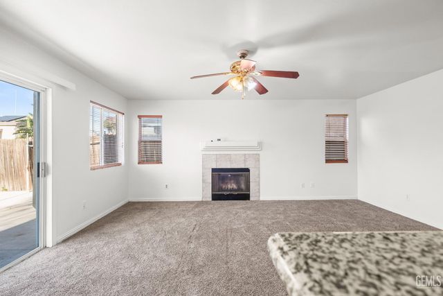 6200 Trinidad Court, Bakersfield, CA 93313