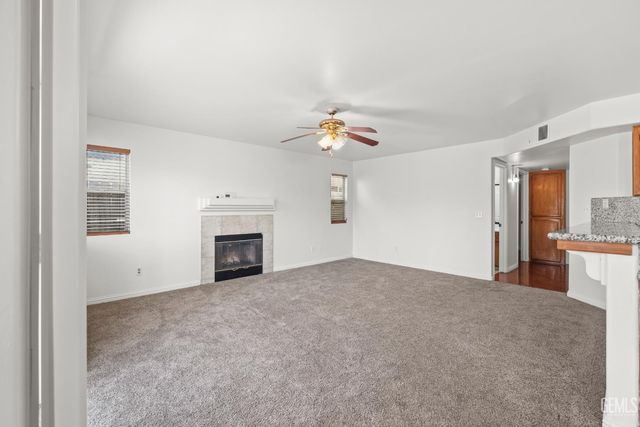 6200 Trinidad Court, Bakersfield, CA 93313