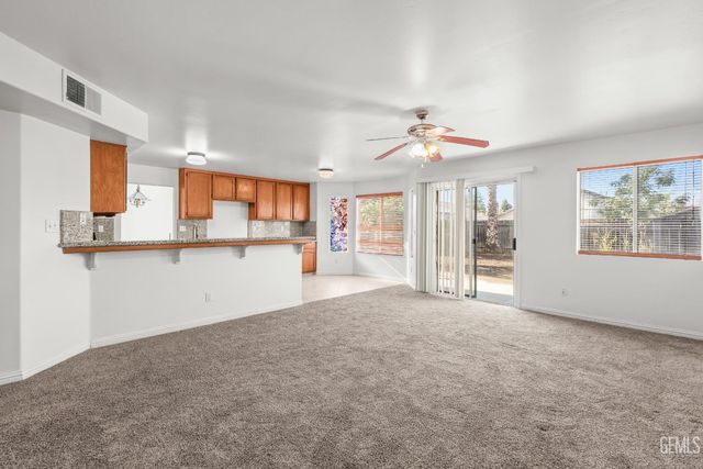 6200 Trinidad Court, Bakersfield, CA 93313