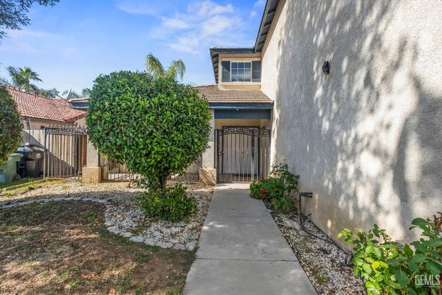 6200 Trinidad Court, Bakersfield, CA 93313