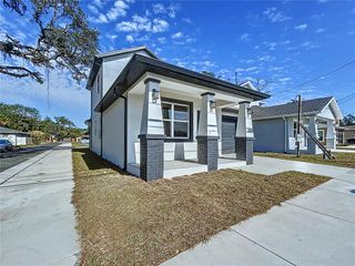 2404 E CHELSEA, Tampa, FL 33610