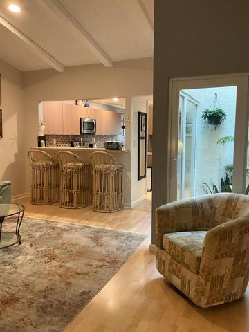 6912 BARBAROSSA Street, Boca Raton, FL 33433