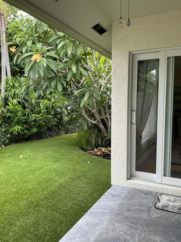 6912 BARBAROSSA Street, Boca Raton, FL 33433