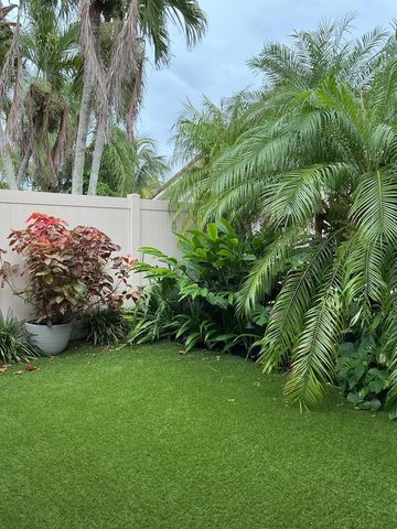 6912 BARBAROSSA Street, Boca Raton, FL 33433