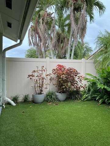 6912 BARBAROSSA Street, Boca Raton, FL 33433