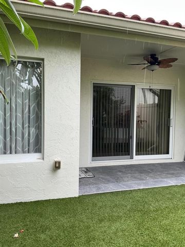 6912 BARBAROSSA Street, Boca Raton, FL 33433