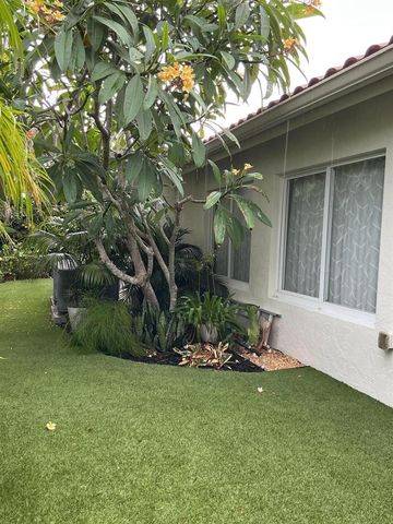 6912 BARBAROSSA Street, Boca Raton, FL 33433