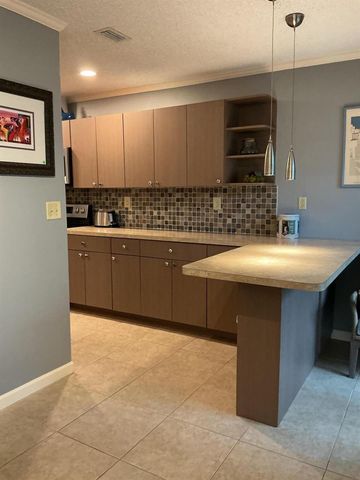 6912 BARBAROSSA Street, Boca Raton, FL 33433