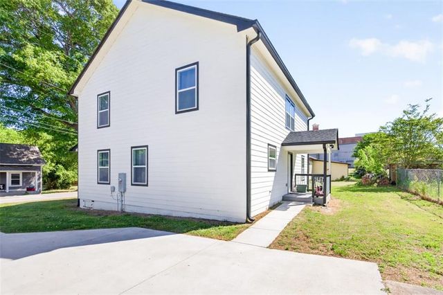 43 Chestnut Street, Commerce, GA 30529