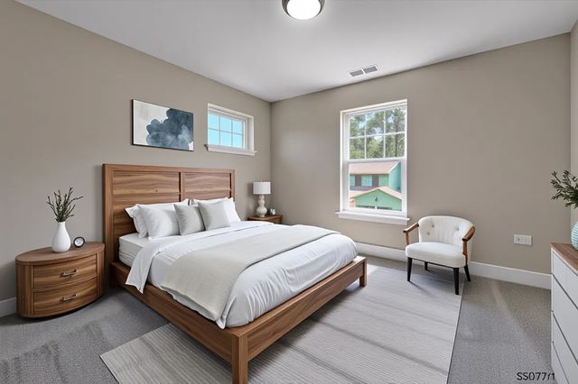 425 Haber Road 6, Cary, IL 60013