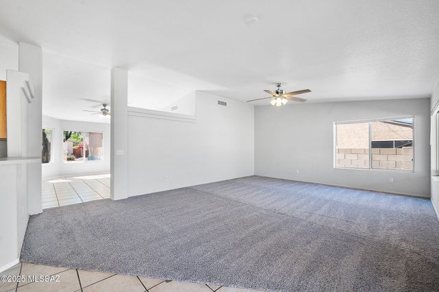 10235 E Rainbow Meadow Drive, Tucson, AZ 85747