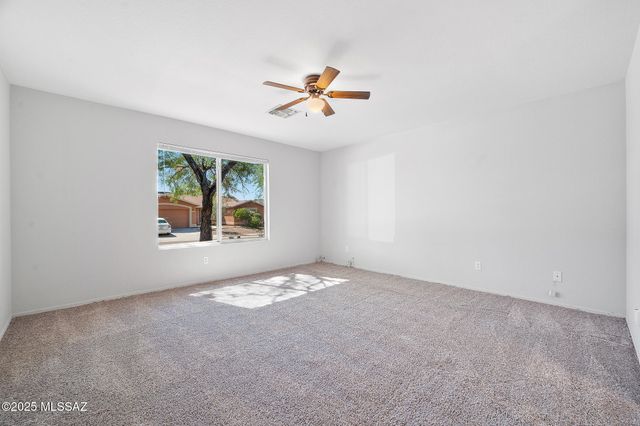 10235 E Rainbow Meadow Drive, Tucson, AZ 85747
