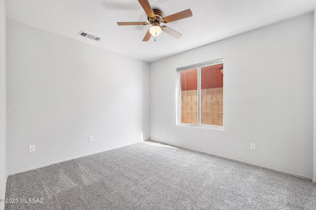 10235 E Rainbow Meadow Drive, Tucson, AZ 85747