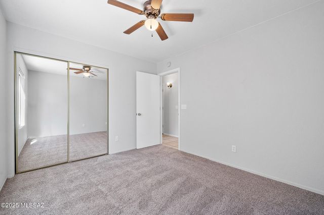 10235 E Rainbow Meadow Drive, Tucson, AZ 85747