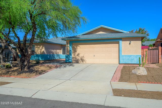 10235 E Rainbow Meadow Drive, Tucson, AZ 85747