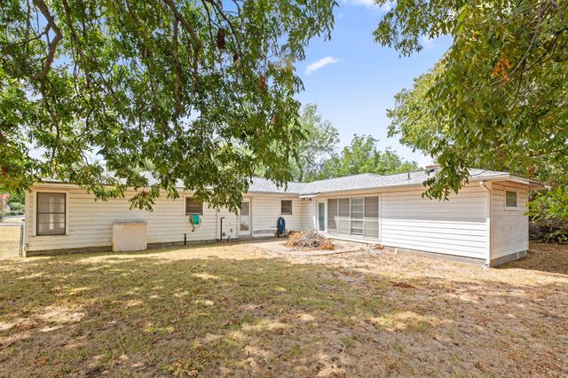 1907 Paige ST, Georgetown, TX 78626