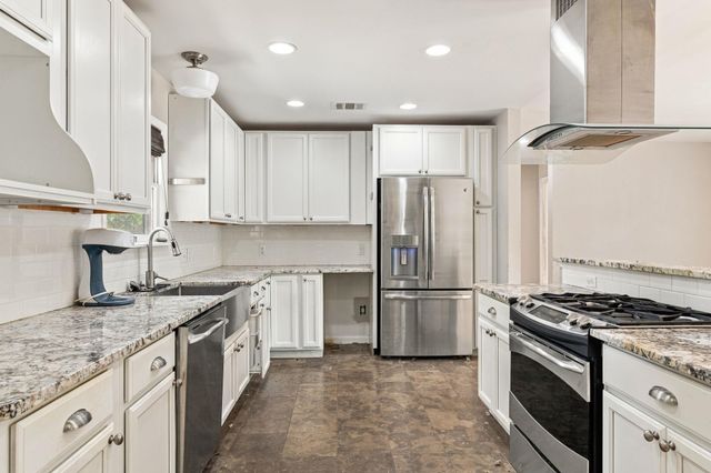1907 Paige ST, Georgetown, TX 78626