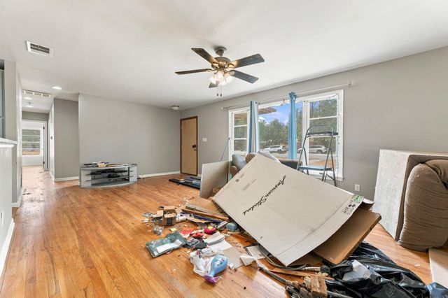 1907 Paige ST, Georgetown, TX 78626