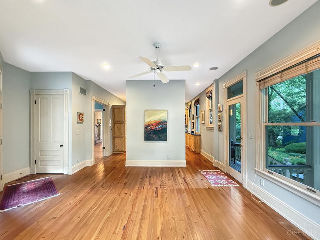 177 Burns Avenue, Wyoming, OH 45215