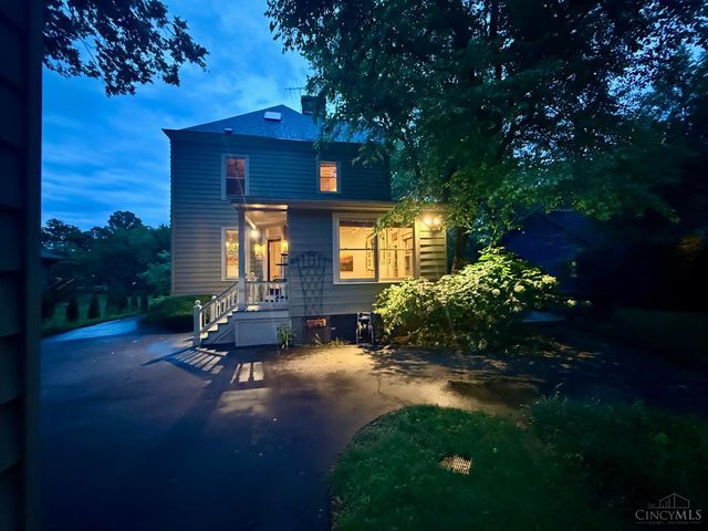 177 Burns Avenue, Wyoming, OH 45215