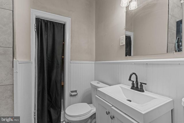 4932 N 8TH ST, Philadelphia, PA 19120