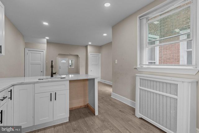 4932 N 8TH ST, Philadelphia, PA 19120