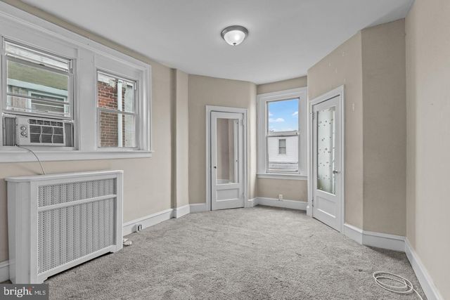 4932 N 8TH ST, Philadelphia, PA 19120