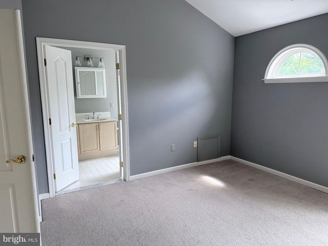 5936 HALPINE RD, Rockville, MD 20851