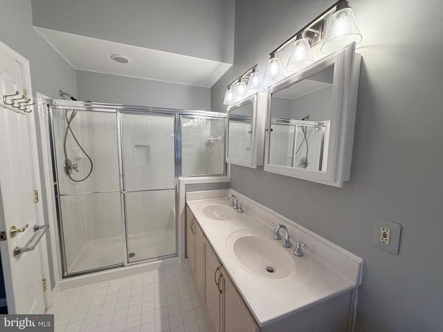 5936 HALPINE RD, Rockville, MD 20851