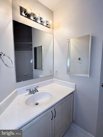 5936 HALPINE RD, Rockville, MD 20851