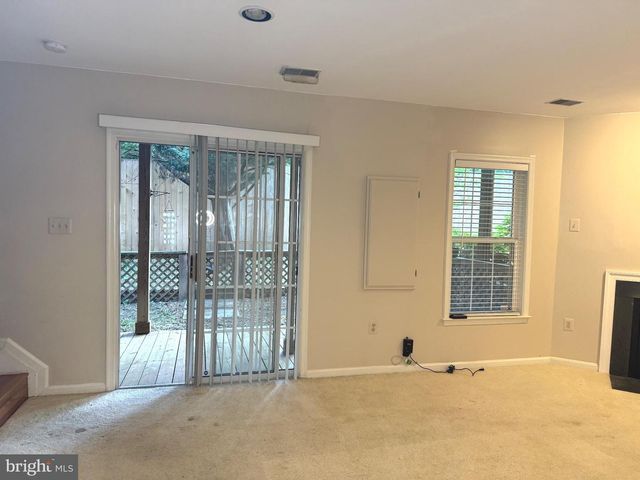 5936 HALPINE RD, Rockville, MD 20851