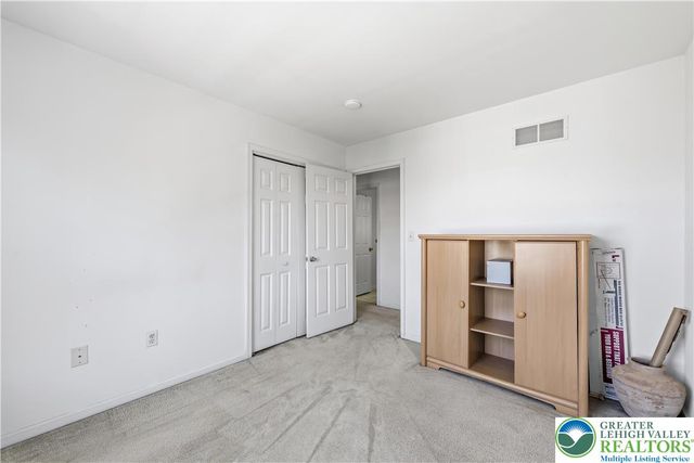 1943 Cabernet Place, Bethlehem Twp, PA 18045