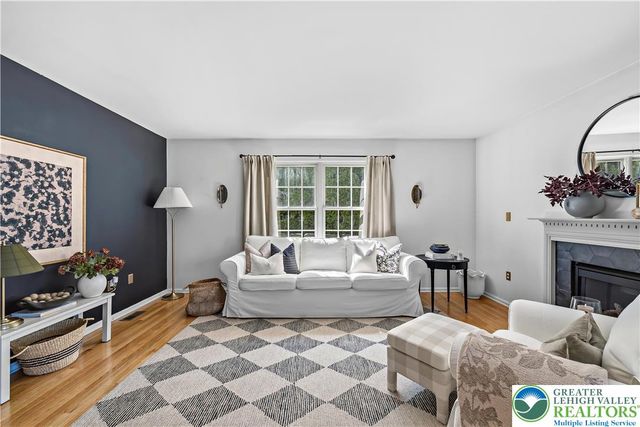 1943 Cabernet Place, Bethlehem Twp, PA 18045