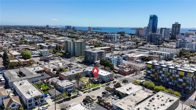 414 Linden Avenue, Long Beach, CA 90802