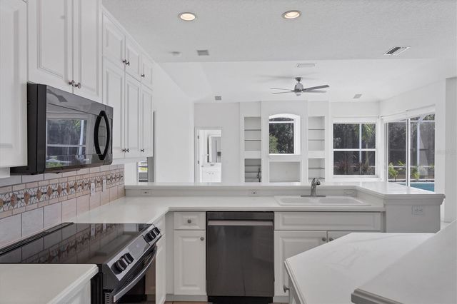 8501 PARK SHORE LANE, Sarasota, FL 34238
