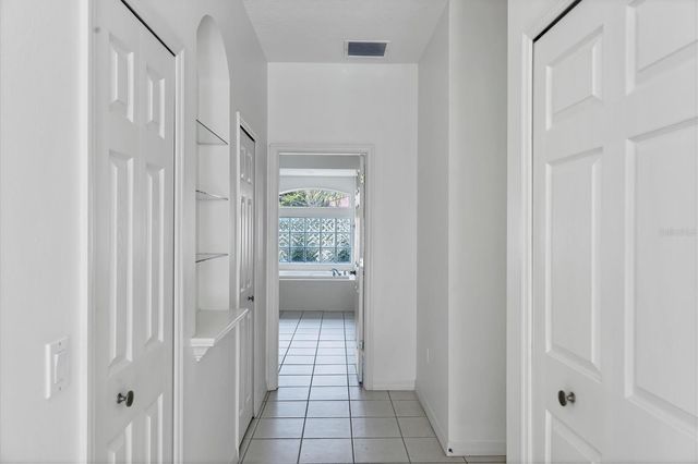 8501 PARK SHORE LANE, Sarasota, FL 34238