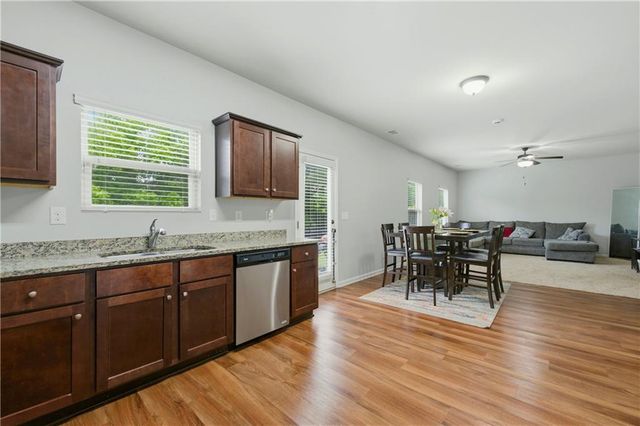 118 Aberdeen Way, Dallas, GA 30132